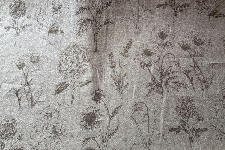 len-tkanina-naturalna-kwiaty-druk-stonewashed.jpg